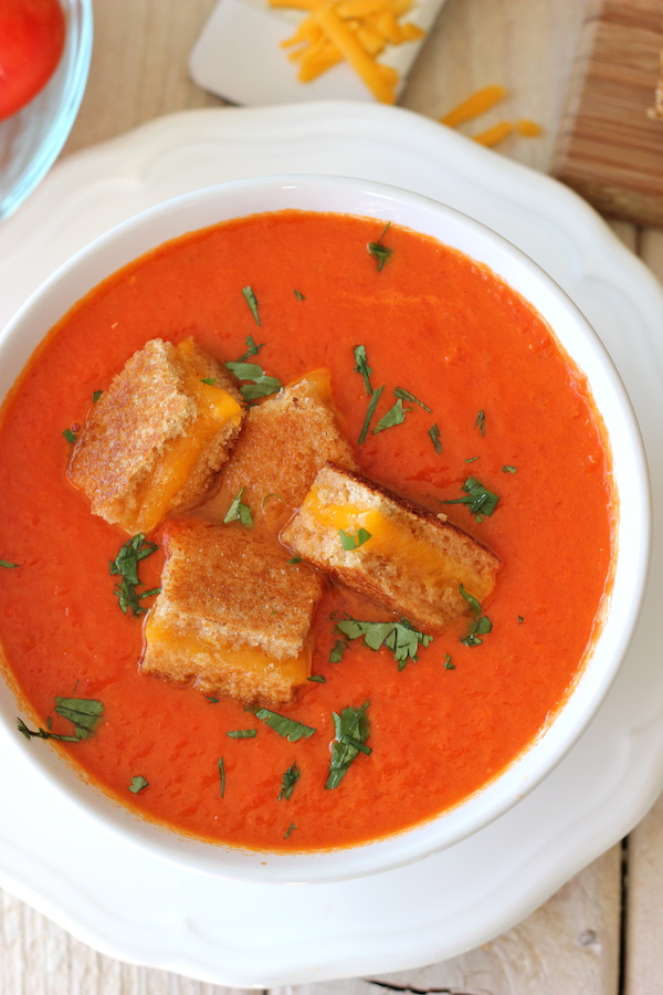 Creamy Tomato Soup with Grilled Cheese "Croutons" - Damn Delicious