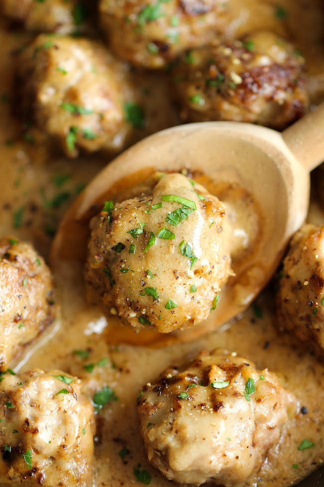 What is a recipe for meatballs in beef gravy?