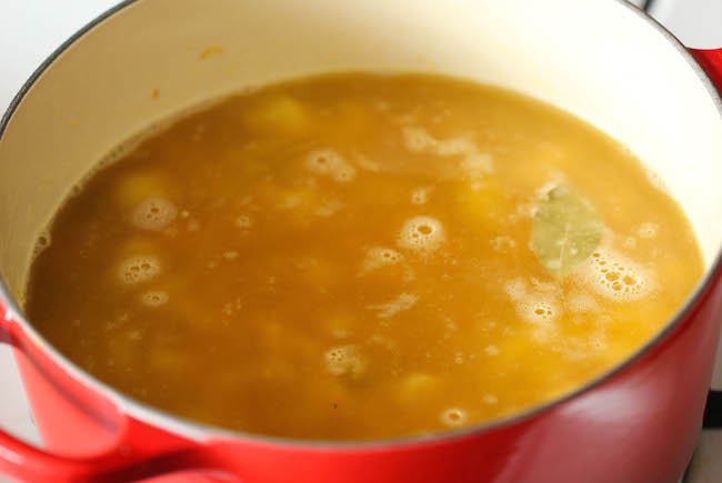 Cauliflower Chowder - A creamy, low carb, hearty and wonderfully cozy soup for those chilly nights!