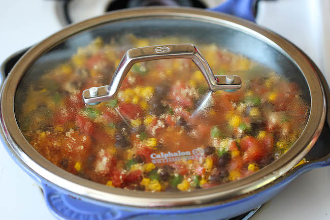 One Pan Mexican Quinoa - Wonderfully light, healthy and nutritious. And it's so easy to make - even the quinoa is cooked right in the pan!