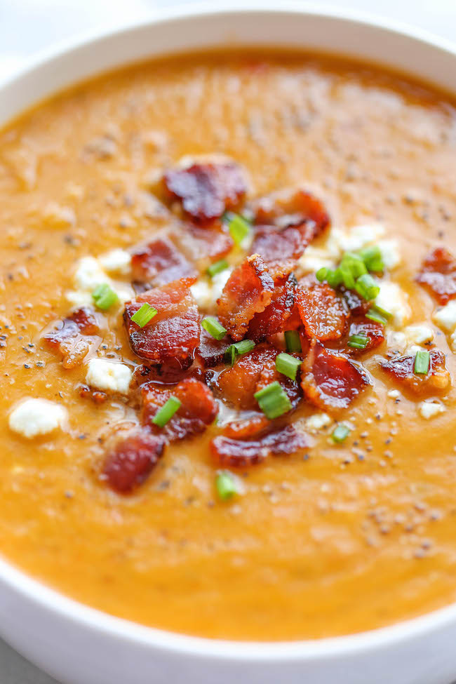 Roasted Butternut Squash and Bacon Soup - By far the best butternut squash soup ever, with the help of those crisp bacon bits blended right into the soup!