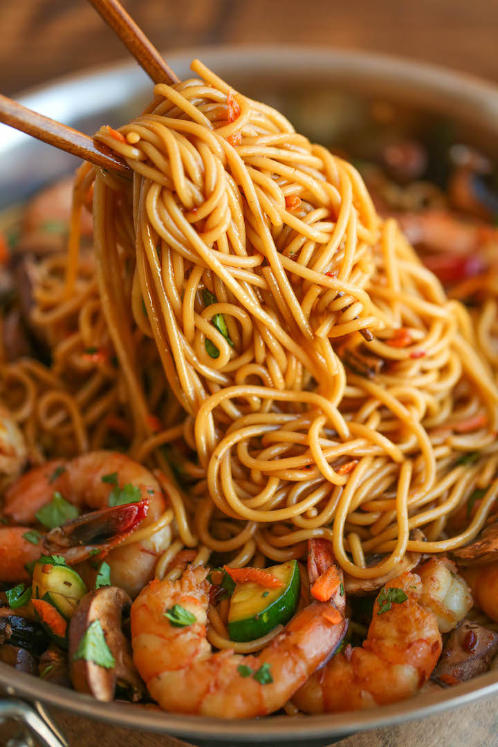 Asian Garlic Noodles - Damn Delicious