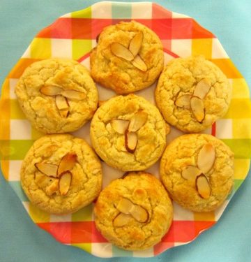 White Chocolate Chip Almond Cookies