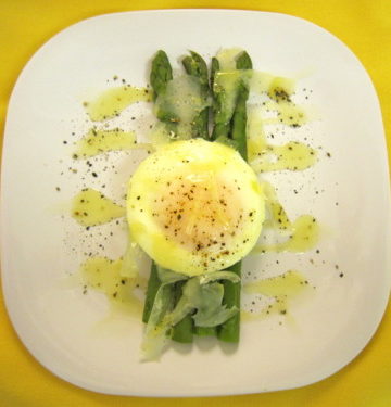 Asparagus with Poached Egg
