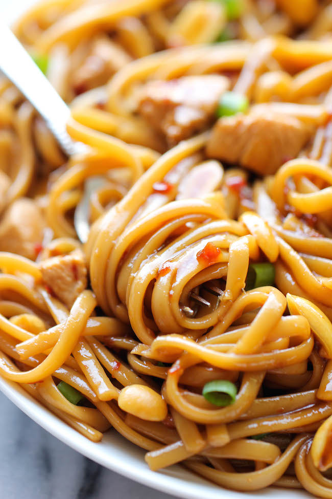 CPK's Kung Pao Spaghetti - A copycat recipe that you can make at home in less than 20 min. And the homemade version tastes 10000x better!