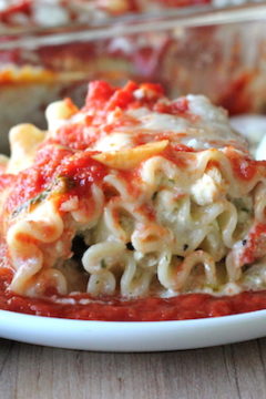 Chicken Pesto Lasagna Roll-Ups