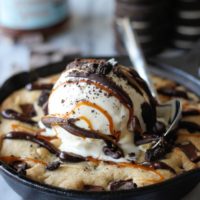 Brown Butter Chocolate Chip Cookie Skillet (“Pizookie”)