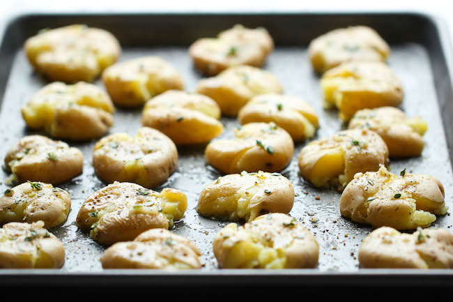 Garlic Smashed Potatoes - These potatoes are incredibly tender on the inside yet amazingly crisp on the outside!
