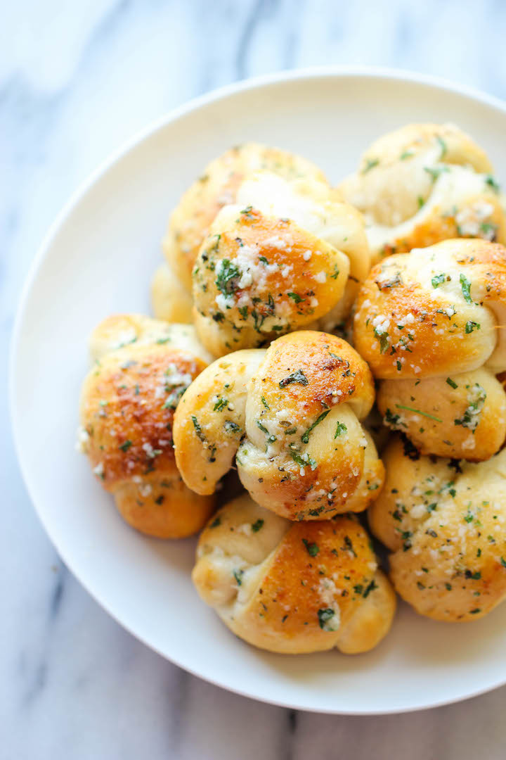 Garlic Parmesan Knots | Thanksgiving Side Dishes | Homemade Recipes