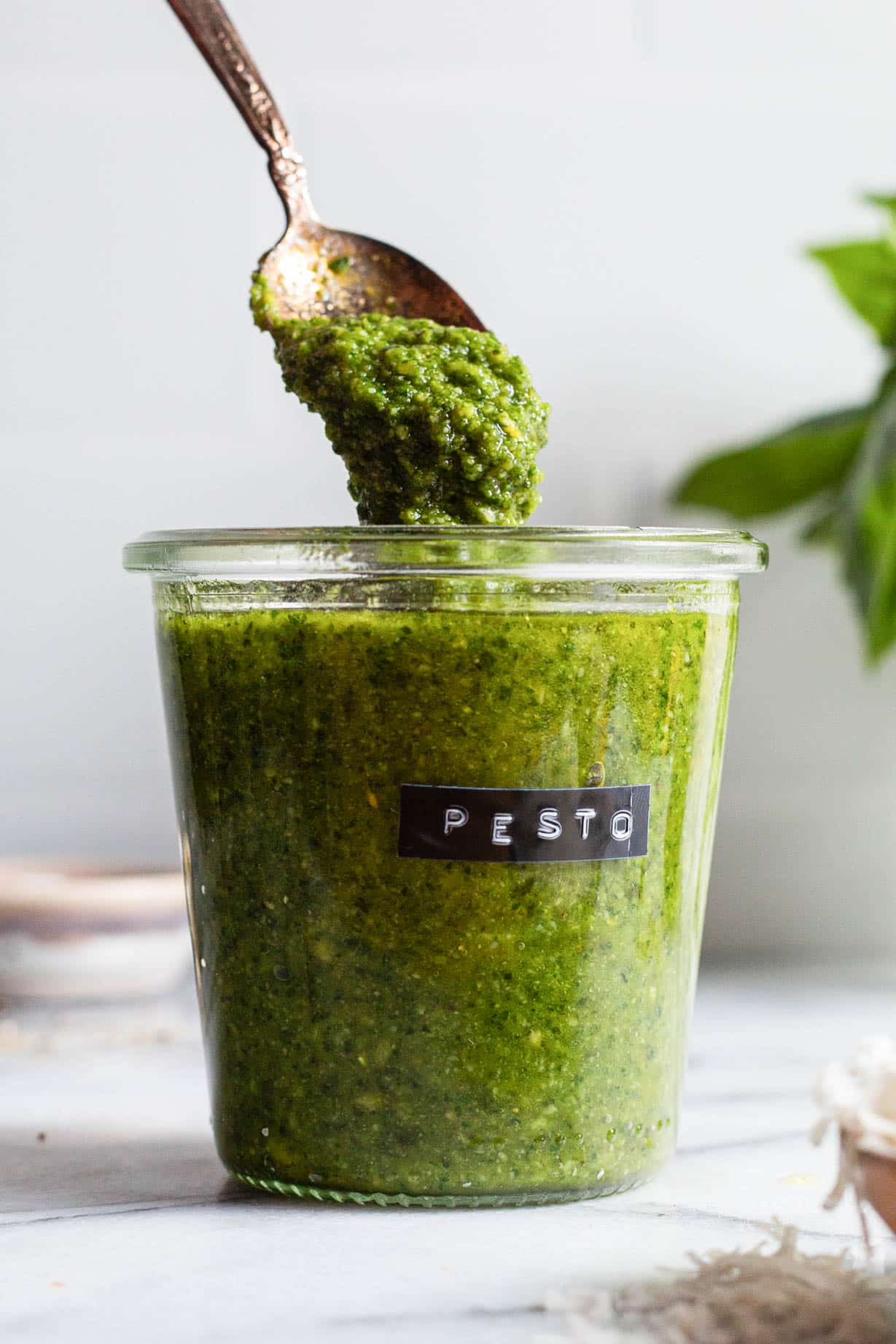 Easy Homemade Pesto (5 Min Recipe!) - Damn Delicious