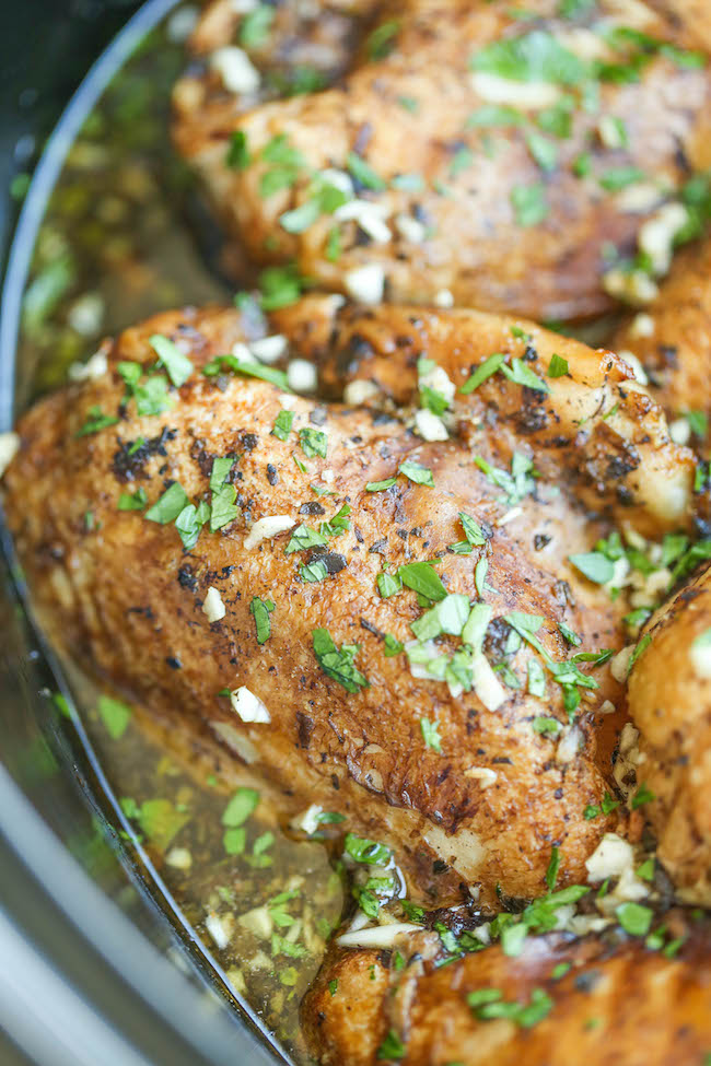 Slow Cooker Balsamic Chicken - Let the crockpot do all of the work in the easiest dish of all time. Simply throw everything in with 5 min prep. That's it!
