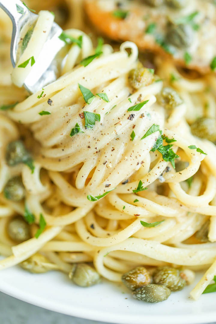 Easy Lemon Chicken Piccata - You won't believe how quick and simple this is with ingredients you already have on hand! Serve with pasta and you're set!