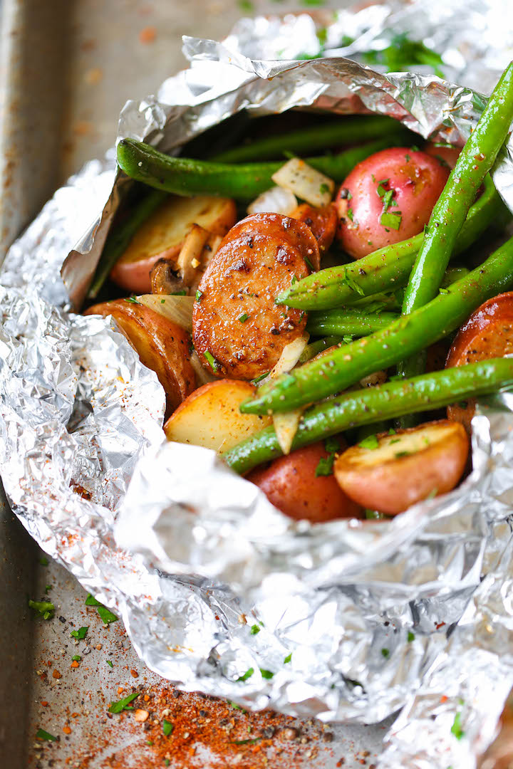 Sausage, Potato and Green Bean Foil Packets - Sausage and veggies packed in easy foil packets. Perfect for camping or a quick dinner! Can be baked/grilled.