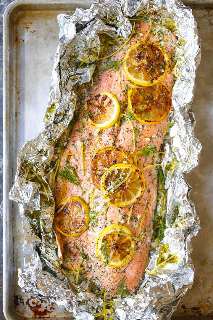 Lemon Dill Salmon in Foil - Seriously dead-simple salmon cooked right in foil! 10 minutes prep. No clean-up! And you know lemon-dill flavors are THE BEST!