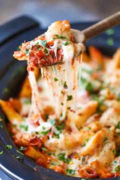 Slow Cooker Chicken Parmesan Pasta