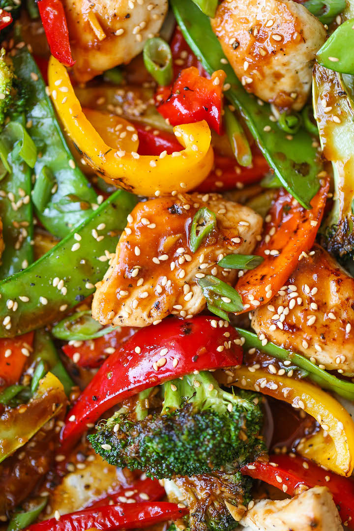 Sheet Pan Asian Stir Fry - Everyone's favorite classic stir fry made on a sheet pan! No fancy wok/skillet needed here. Only one pan for clean-up. YESSSSS!