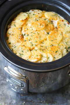 Slow Cooker Cheesy Scalloped Potatoes