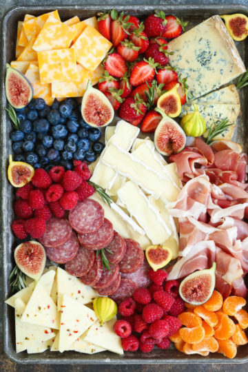 The Perfect Holiday Cheese Board