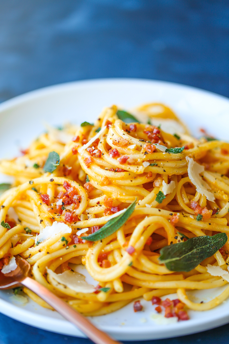 Butternut Squash Carbonara - If you love carbonara, you will love this! It is amazingly creamy and loaded with crispy pancetta and fried sage leaves!