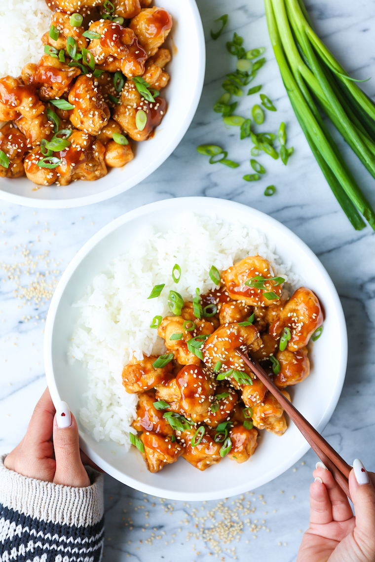 Orange Cauliflower Bowls - Everyone's favorite orange chicken made with cauliflower instead! But you won't miss the chicken at all with this heavenly sauce!