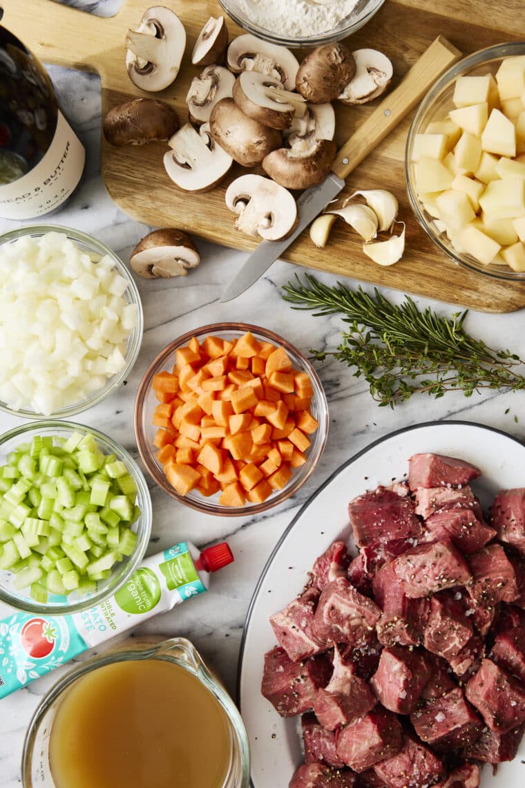 A cozy, classic beef stew with tender beef, carrots, mushrooms & potatoes. Everyone will love this, especially on those chilly nights!