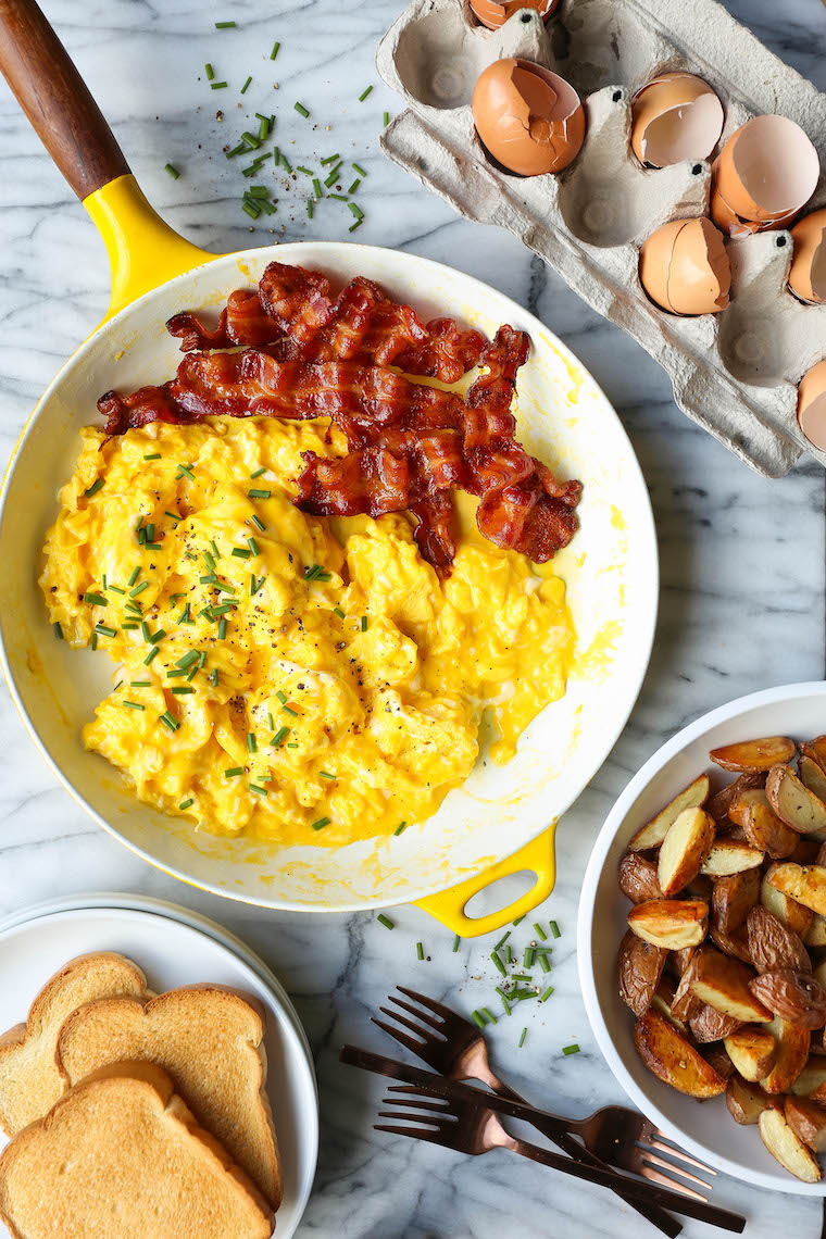 How to Make Scrambled Eggs - The ONLY WAY to make your scrambled eggs! Moist, fluffy, and evenly cooked. Never dry, never rubbery. SO SO GOOD + fool-proof!