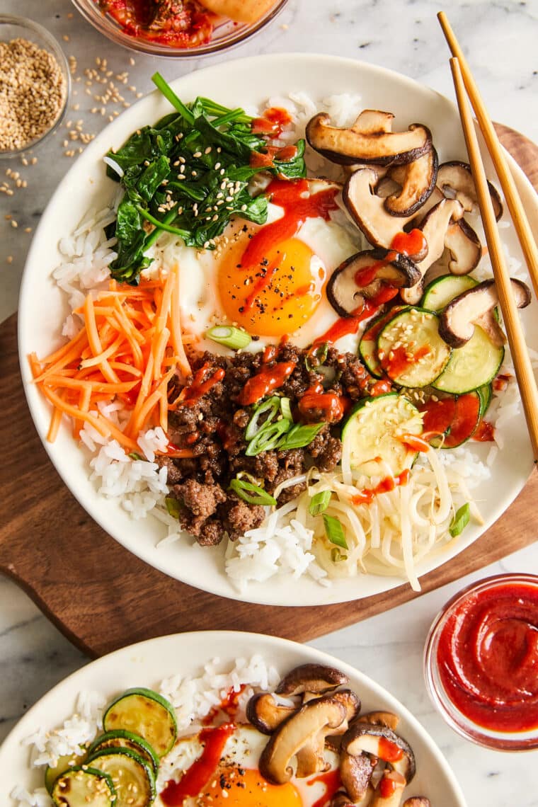 Quick Korean Bibimbap (Korean Rice Bowl) - Easy, make-ahead Korean bibimbap! Perfect for quick dinners during the week, and so customizable!